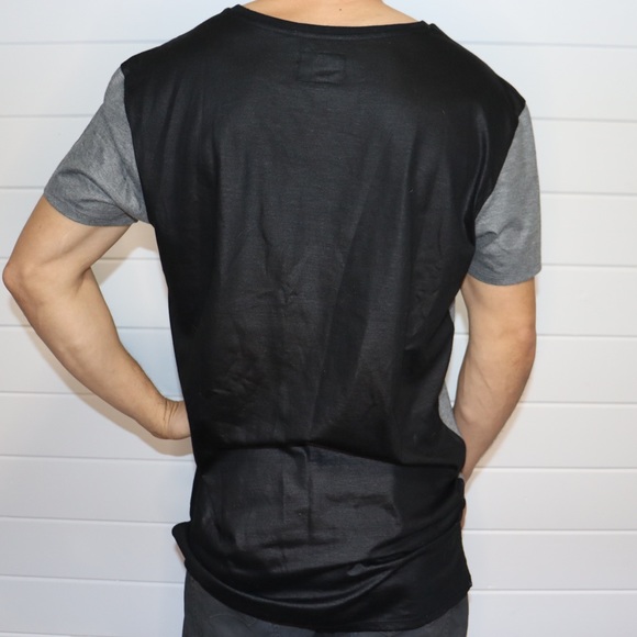 Guess T-shirt - Picture 2 of 2